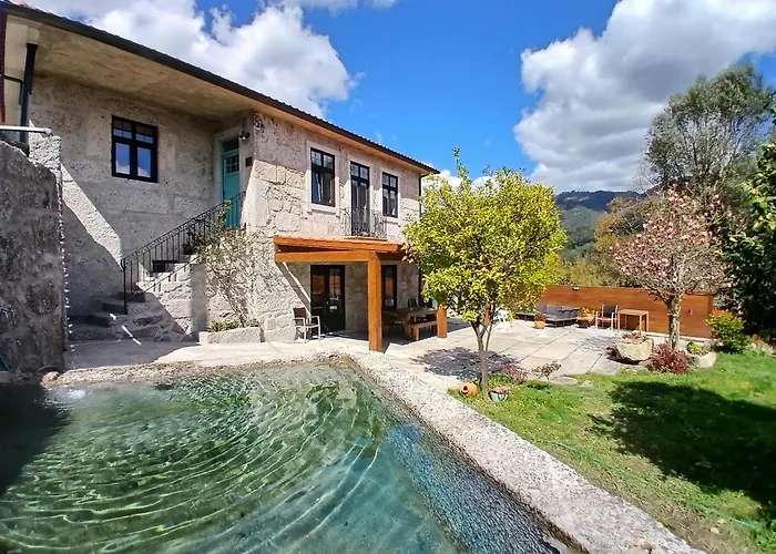 Villa Dos Santos - Gerês Country House
